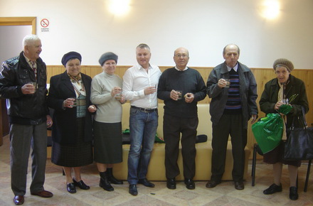 Ovidiu-aniversarecasatorie.jpg Ovidiu-aniversarecasatorie.jpg
