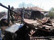 Batrana arsa in propria casa