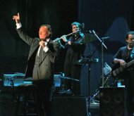 Iglesias a adus romantismul la malul marii