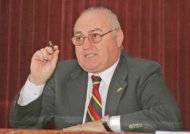 Arhiepiscopia, judecata pe pamant