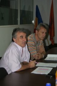 Teatru de razboi intre Dutu si Constantinescu