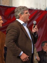 Afaceri cu mobilierul lui Hondoreanu la Mamaia Folclorica