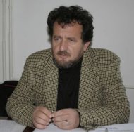 Sarbu angajeaza oameni care dau in judecata ISJ