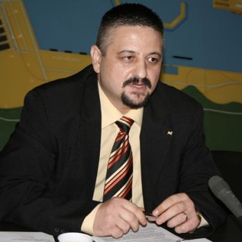 1198183661.jpg
