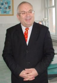 Prof. dr. Corneliu Amariei ramane decan al Facultatii de Medicina Dentara