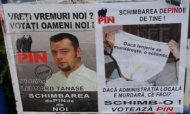 Batalie electorala cu fluturasi falsi si bannere uriase