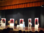 O lume a...Chiritelor