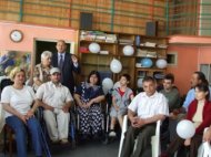 Viorel Pana sprijina persoanele cu dizabilitati