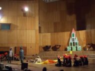 Micii artisti au venit in ajutorul Mariei