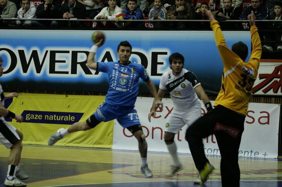 handbal_hcm_abc_praga817.jpg