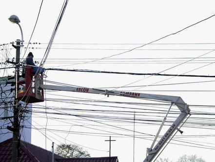 muncitori_electricieni_ercon_company_01.jpg