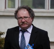 Liderii consilierilor PNL, PD-L, PC si PRM Mangalia numirea unui director de scoala