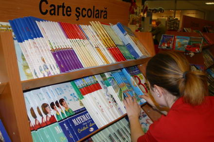carti_rechizite_scolare_romprima.jpg