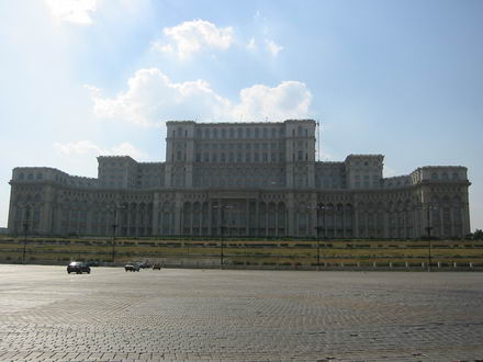 casa-poporului.jpg
