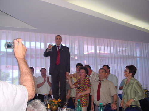 ce a surprins fotoreporterul nostru pe teren 247256