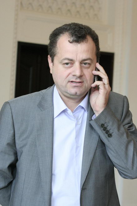 senator colegiul 4 mircea banias pd l 245808