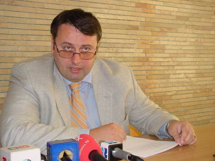 Catalin_Grasa.jpg Catalin_Grasa.jpg