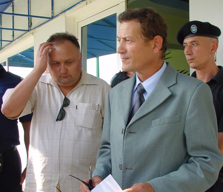 DECUPAJ_Adrian_Romanescu_05.jpg DECUPAJ_Adrian_Romanescu_05.jpg