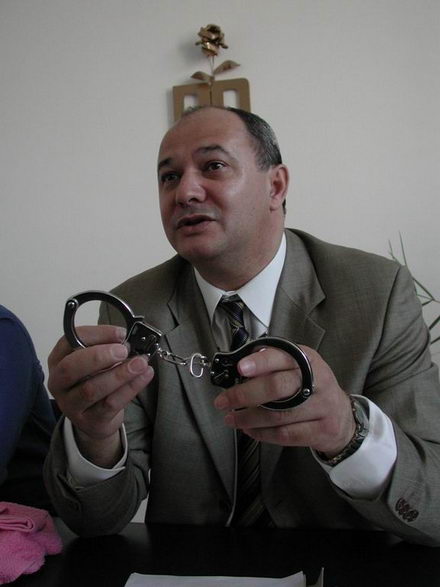 ia uiteeee asa ii stiti 248596