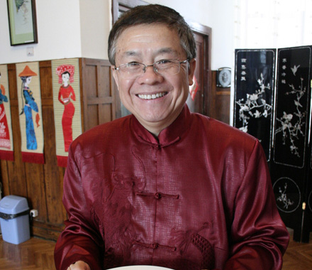 DECUPAJ_consul_chinez.jpg DECUPAJ_consul_chinez.jpg