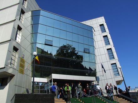 palatul_justitiei_tribunal_oameni_09.jpg