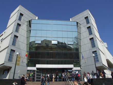 palatul_justitiei_01.jpg