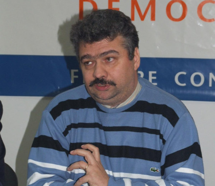 DECUPAJ_Liviu_Scarlat_04.jpg