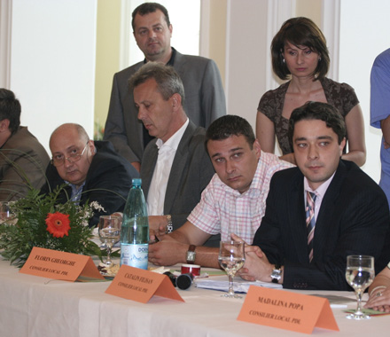DESCHIDERE_ion_popescu_mircea_banias.jpg