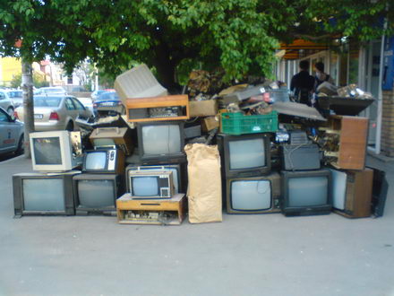 televizoare.jpg televizoare.jpg