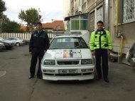 Politistul cu masina tunata, in stare grava la spital