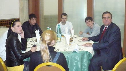 zanfir_la_parlament.jpg zanfir_la_parlament.jpg