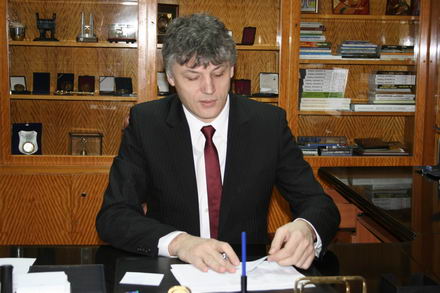 Prefectura_Liviu_Brailoiu_birou_16.jpg Prefectura_Liviu_Brailoiu_birou_16.jpg