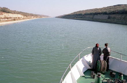 canal.jpg canal.jpg
