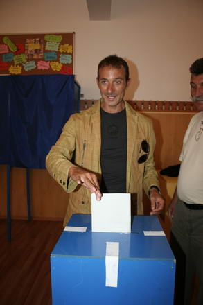 mazare a votat pentru bani nicusor pentru romania galerie foto 88248 256438