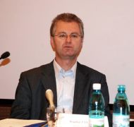 Cursuri pentru persoanele implicate in sistemul de adoptii din Romania