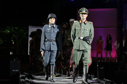raducu_si_radu_mazare_nazisti.jpg