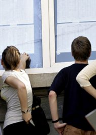 Doi elevi de la Colegiul de Marina, prinsi cu fituici