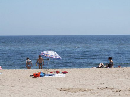 plaja_turisti_01.jpg