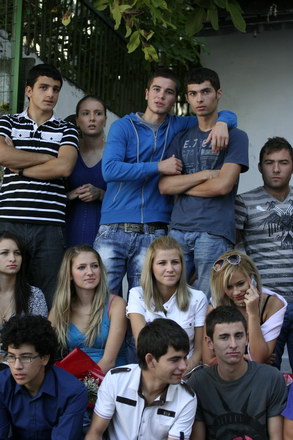 invataturile lui mazare catre elevi nu eram tocilar alergam dupa gagici galerie foto 26508 262270
