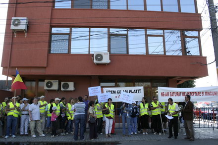 protest_pagubiti_vectra_construct_08.jpg