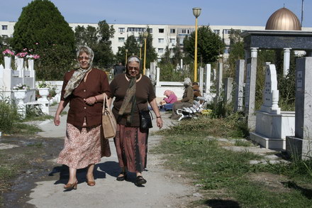 musulmanii si au comemorat mortii in prima zi de ramazan 34382 262698