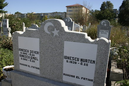 musulmanii si au comemorat mortii in prima zi de ramazan 34382 262698