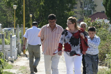 musulmanii si au comemorat mortii in prima zi de ramazan 34382 262698