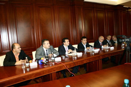 prefectura_formula_1_mugur_mitrana_mihai_daraban_claudiu_palaz_gaetano_limongi_angelo_papaleo_02.jpg