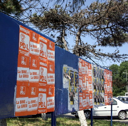 incident_electoral_panou_afise_01.jpg incident_electoral_panou_afise_01.jpg