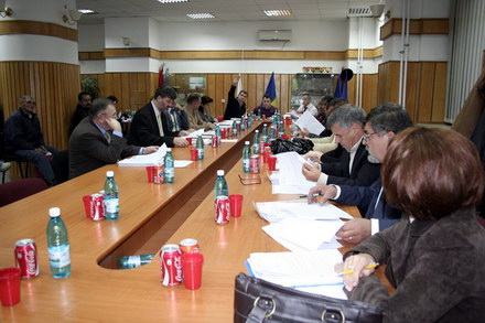 navodari_sedinta_consiliu_local_02.jpg navodari_sedinta_consiliu_local_02.jpg