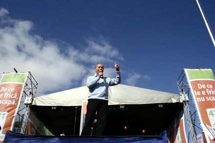 lansare_basescu.jpg