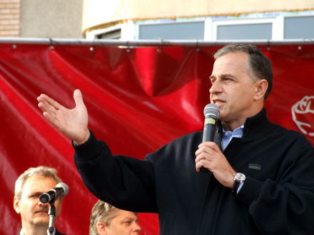 mircea_geoana_20.jpg mircea_geoana_20.jpg