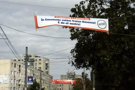 fotoreportaj uite ce afise si banare si au tras candidatii 69636 265972