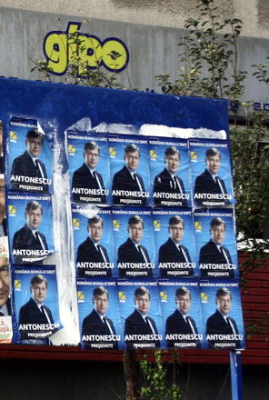fotoreportaj uite ce afise si banare si au tras candidatii 69636 265972